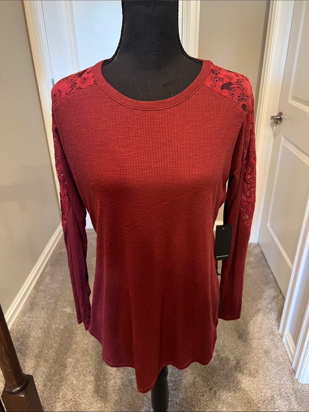 Forever 21 Burgundy Ribbed Long Sleeve Top with Lace Shoulders